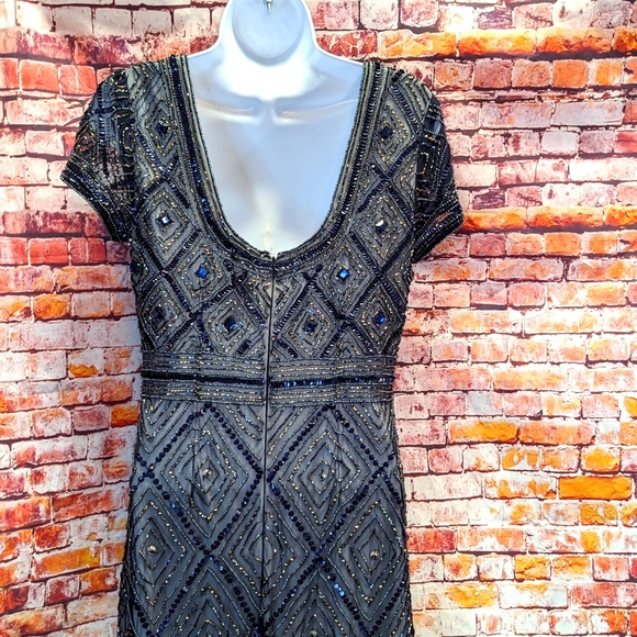 Adriana Papell Gown - Picture 9 of 15